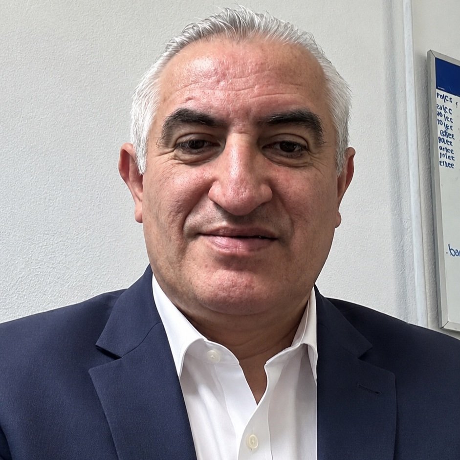 Dr. Jorge González Antequera